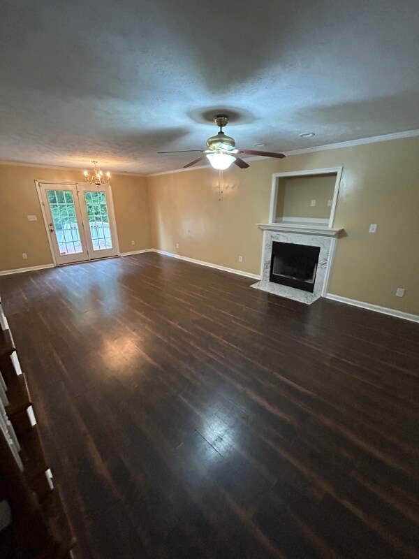 Foto del edificio - 320 Peterson Pl