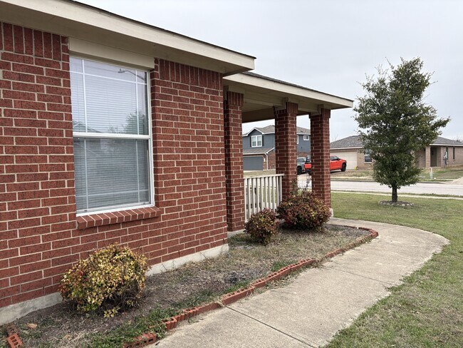 Foto del edificio - 1034 W South St