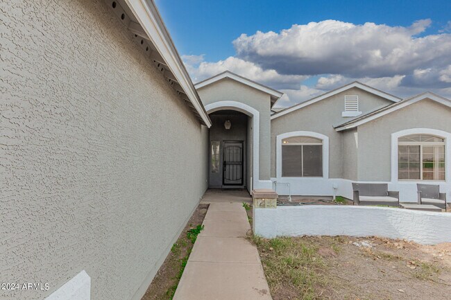 Building Photo - 7908 S 225th Ave