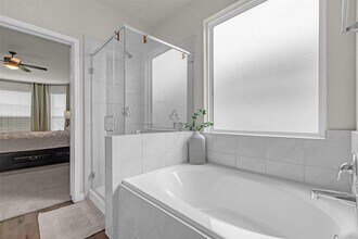 Building Photo - 14033 Lamprey Dr