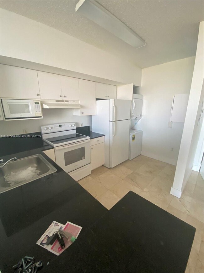 Foto del edificio - 5077 NW 7th St