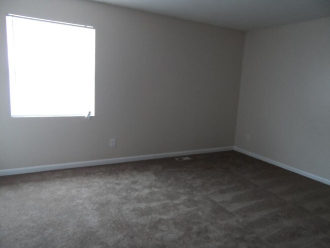 Building Photo - 1322 Marne Ave