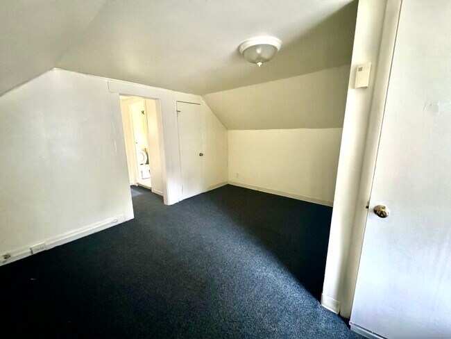 Foto del edificio - 5 W Main St