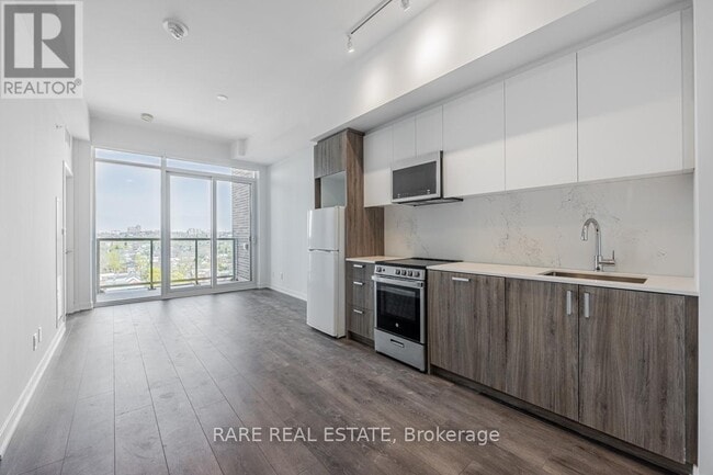 Photo du bâtiment - 1787-1787 St Clair Ave W
