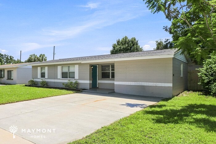 Building Photo - Inviting 3-Bedroom Home in Pinellas Park