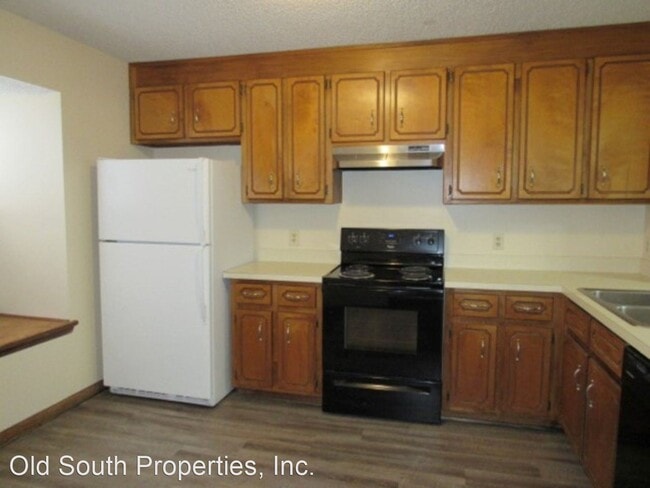 Building Photo - 3 br, 2 bath House - 2025 Cambridge Circle