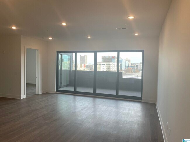 Building Photo - 1329 4th Ave S