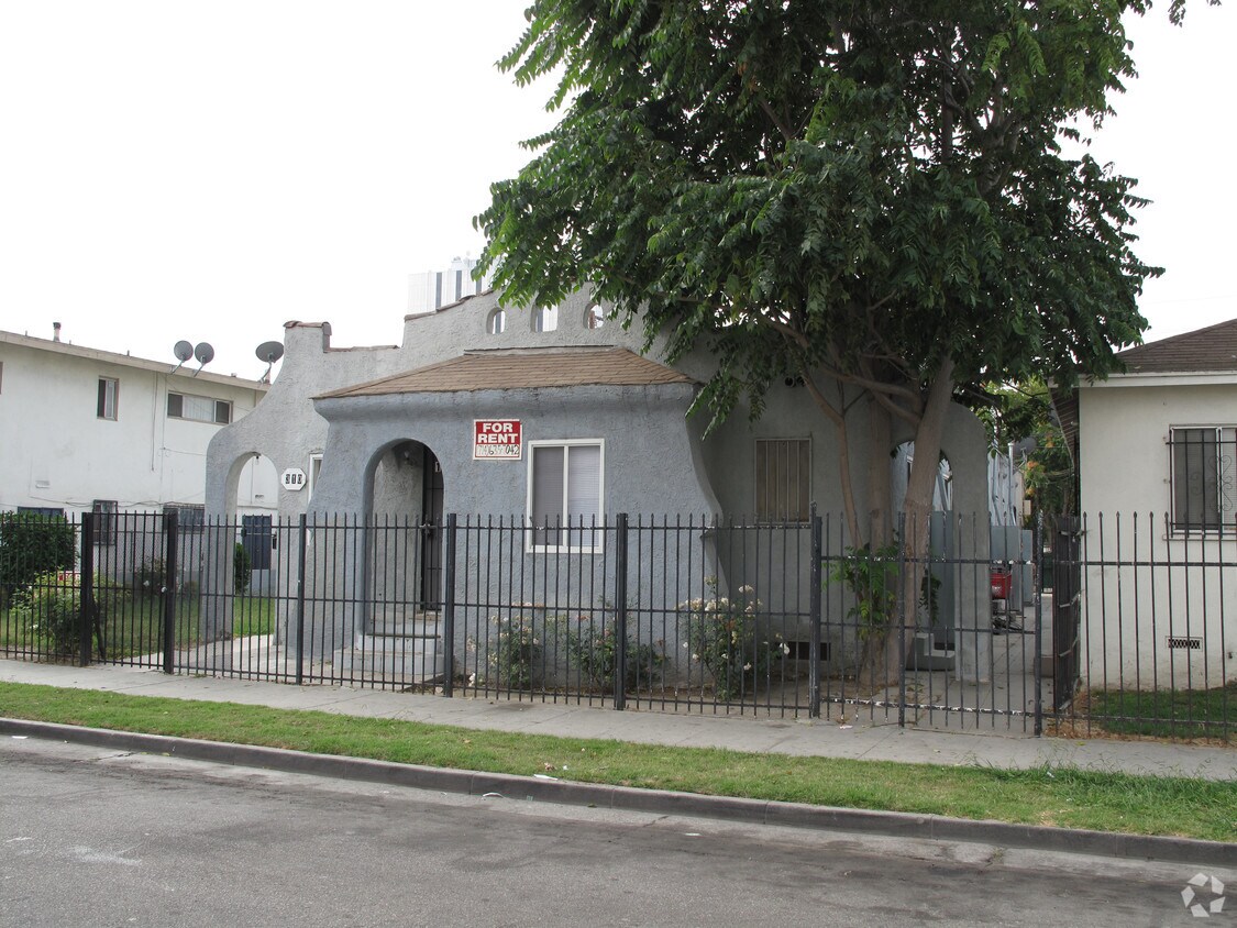Calle Magnolia 310 Oeste - 310 W Magnolia St