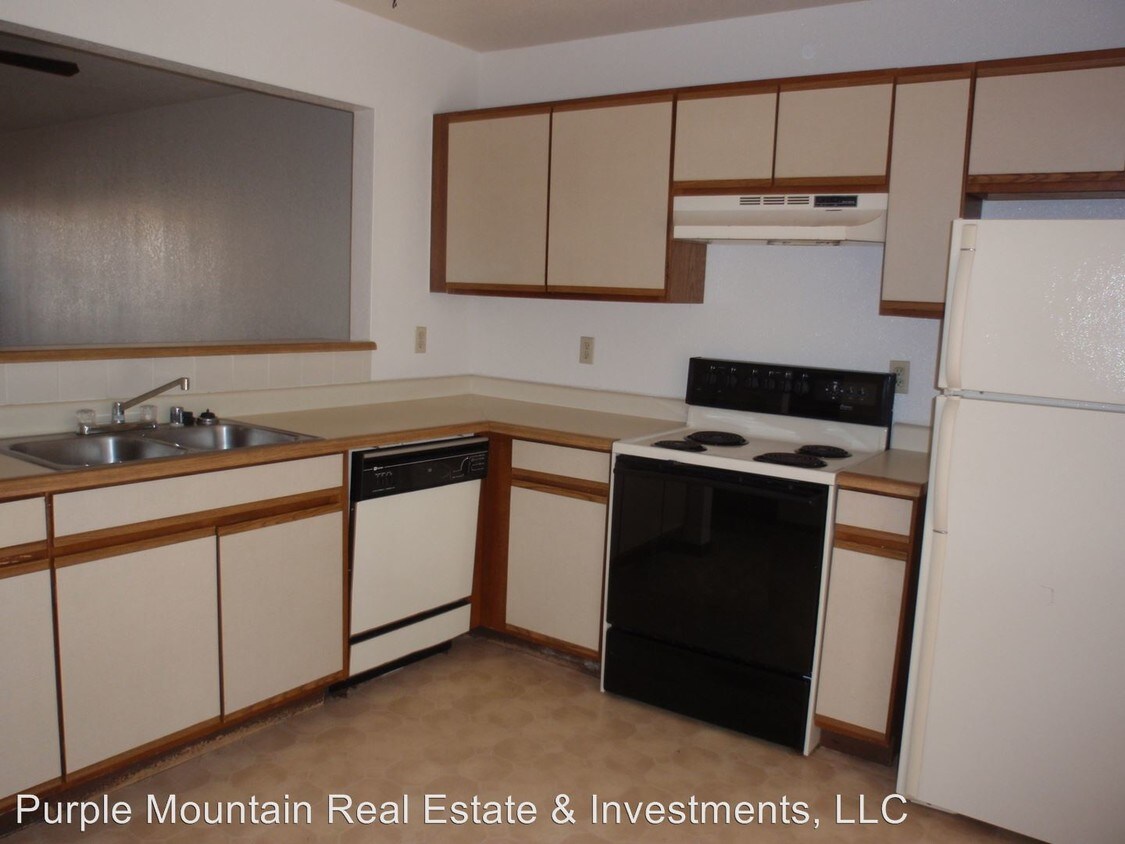Building Photo - 3227 Hillrise Dr