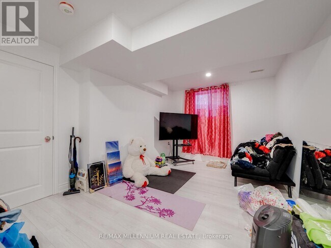 Photo du bâtiment - 11 Burcombe Cross