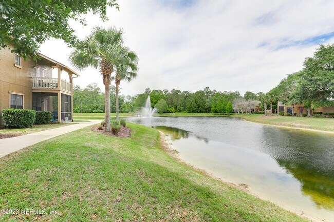 Foto del edificio - 12700 Bartram Park Blvd
