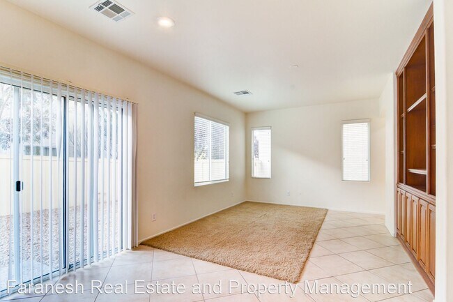 Foto del edificio - 4 br, 2.5 bath House - 10923 Paradise Rd