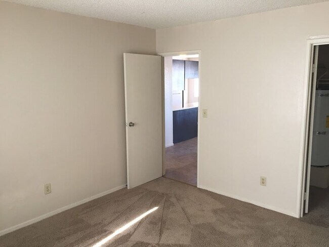 Building Photo - bel2159 (NLV-W)(PRB)