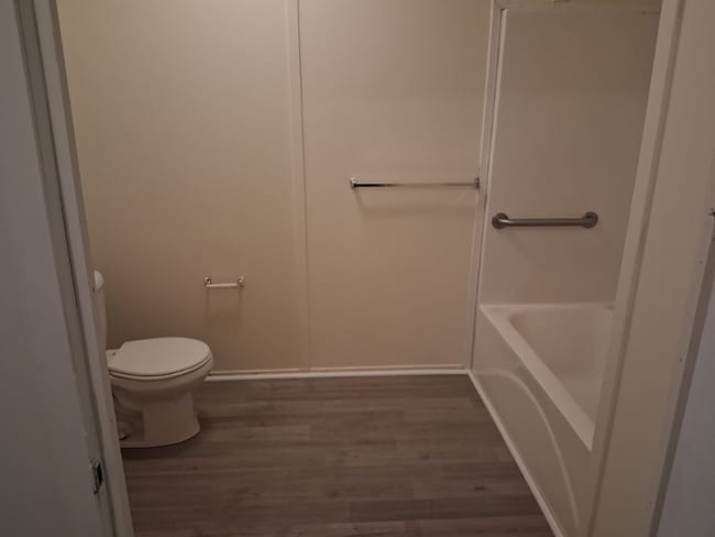 Building Photo - 300 W Rabbit Cove Rd