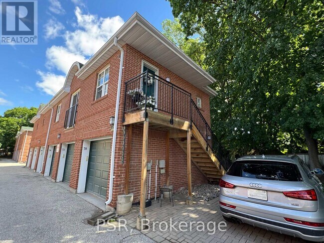 Building Photo - 1361 Bayview Ave