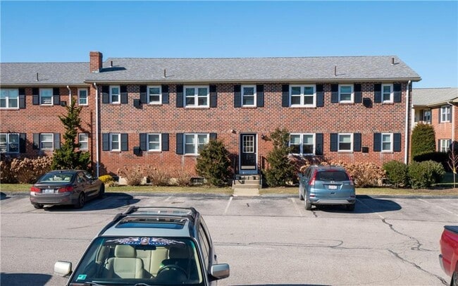 Building Photo - 70 Carroll Ave