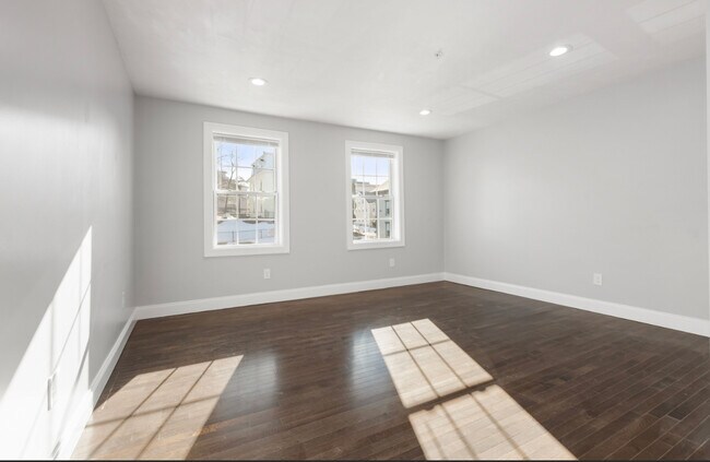 Foto del edificio - 222 Rock St