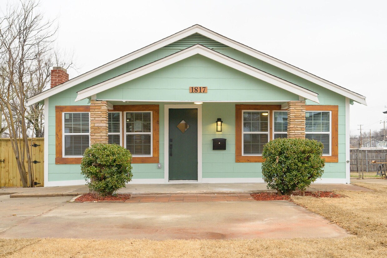 Foto principal - 1817 NW 35th St