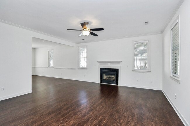 Living Room - 35 McCurdy St NW