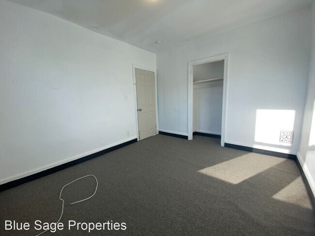 Building Photo - 3 br, 1 bath House - 6 Spruce St