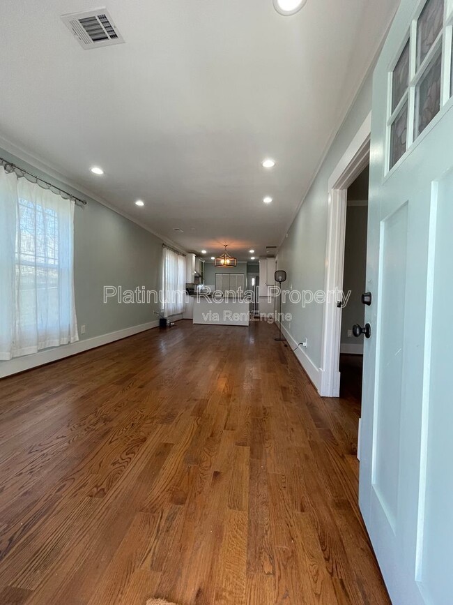 Foto del edificio - 301 Fletcher St SW