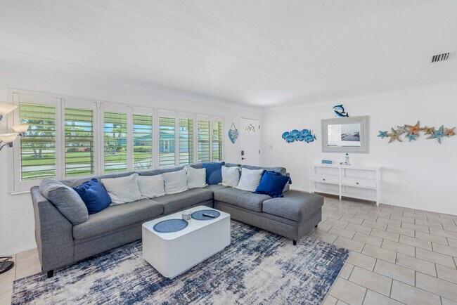 Living Room - 399 79th St S