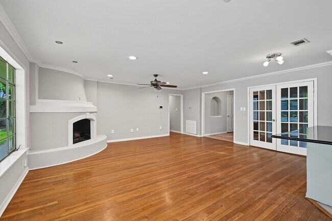 Foto del edificio - 5616 Pine St