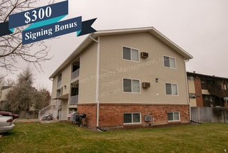 Building Photo - 2153 27th Ave Ct
