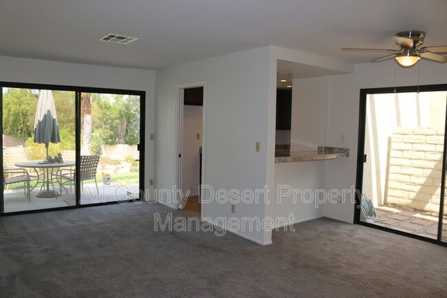 Foto del edificio - 45346 Driftwood Dr