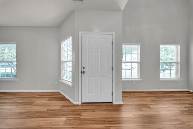 Foto del edificio - Beautifully Remodeled and Modern Home in Yorktown!