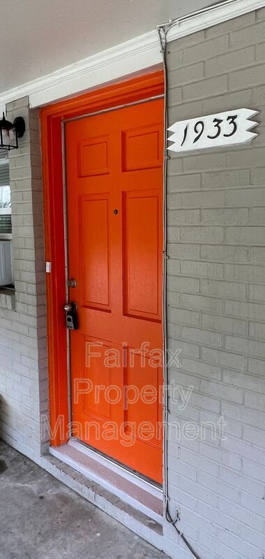 Foto del edificio - 1933 Morehead Ave