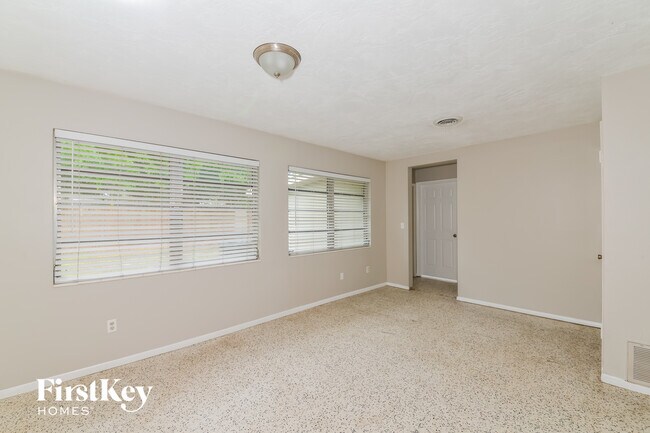 Building Photo - 4516 56th St W