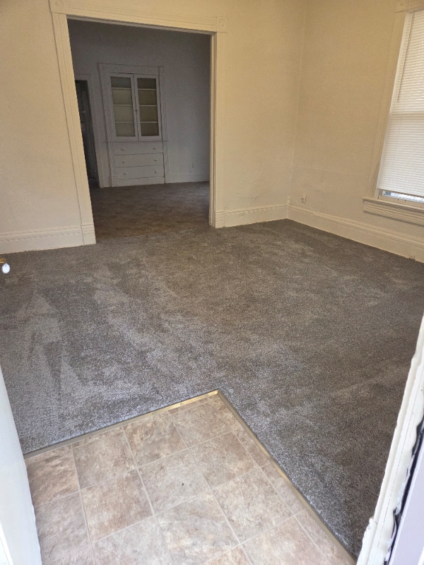 Building Photo - 157 N Estelle St