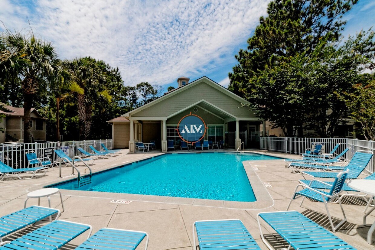 Foto del edificio - Enjoy Coastal Living at its finest!