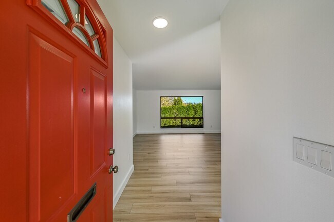 Foto del edificio - Updated 2 Bedroom House in Magnolia
