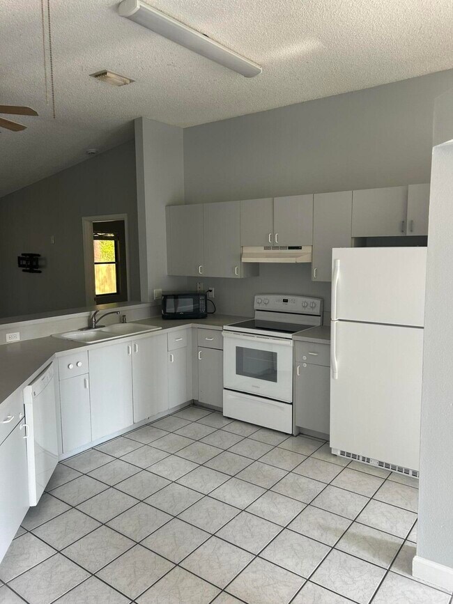 Foto del edificio - 5511 Green Dolphin St