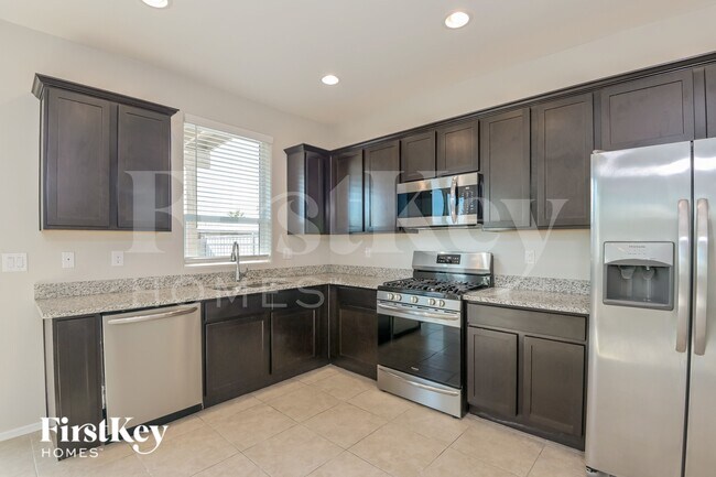 Foto del edificio - 2851 N Fair Oaks Ave