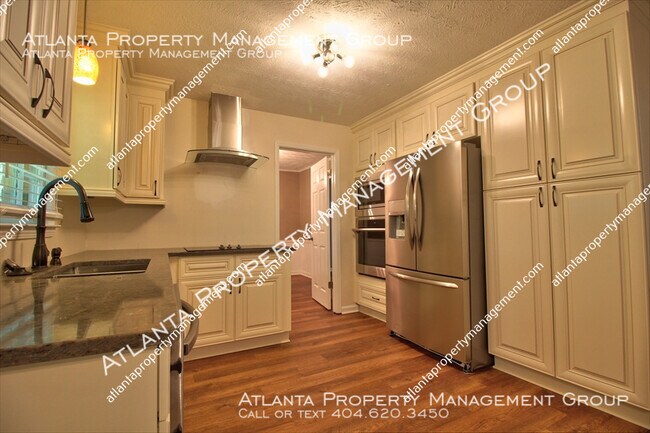 Building Photo - 4631 Mercer Rd
