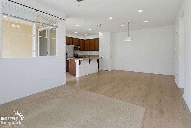 Foto del edificio - Modern 2Bdm 2Ba Condo in Desirable Chula Vista Community!