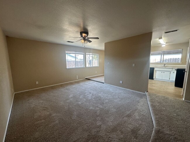 Building Photo - 1813 Lobero Ln