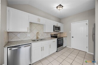 Building Photo - 3705 Littleleaf Dr