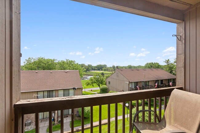 Building Photo - 58 Vail Colony