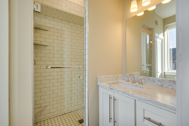 Foto del edificio - 1701 Westport Rd