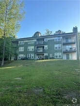 Building Photo - 1001 Brookhollow Dr