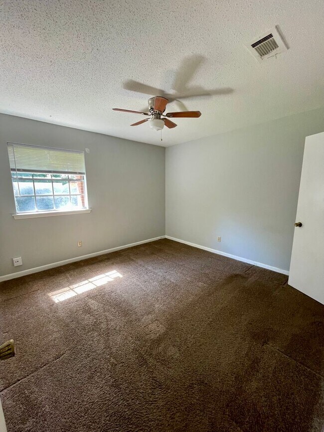 Foto del edificio - 29 E Laramie Dr