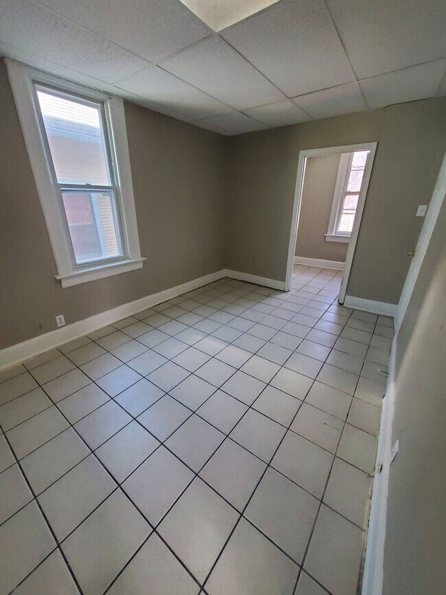 Foto del edificio - 4 Bedroom Single Family