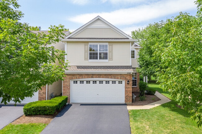 Building Photo - 1440 Millbrook Dr