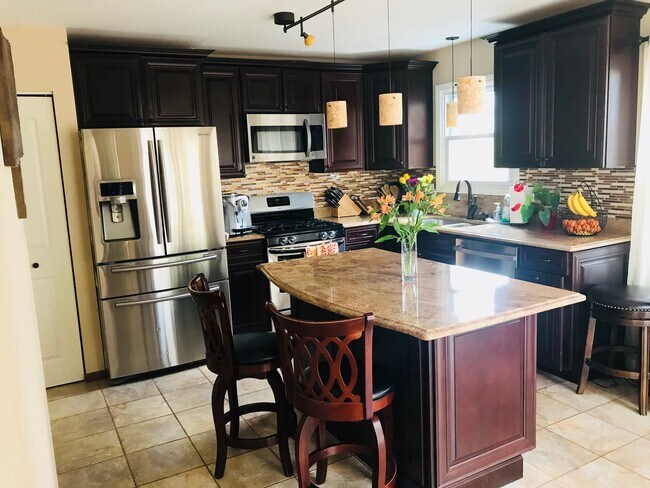 Foto del edificio - 373 Aspen Ct