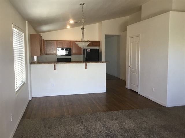 Foto del edificio - 25056 W Illini St