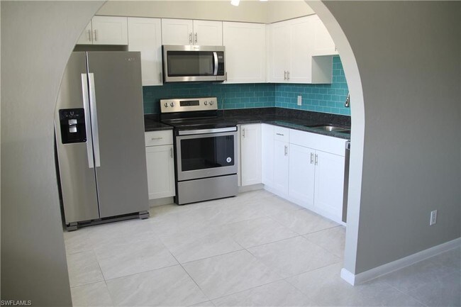 Foto del edificio - 4781 Orange Grove Blvd